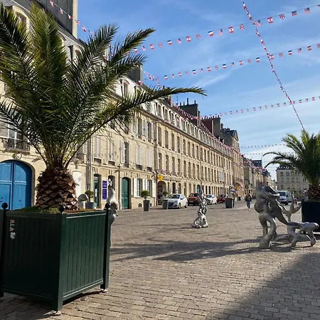 Hyper Centre, Phenix-sils アパート