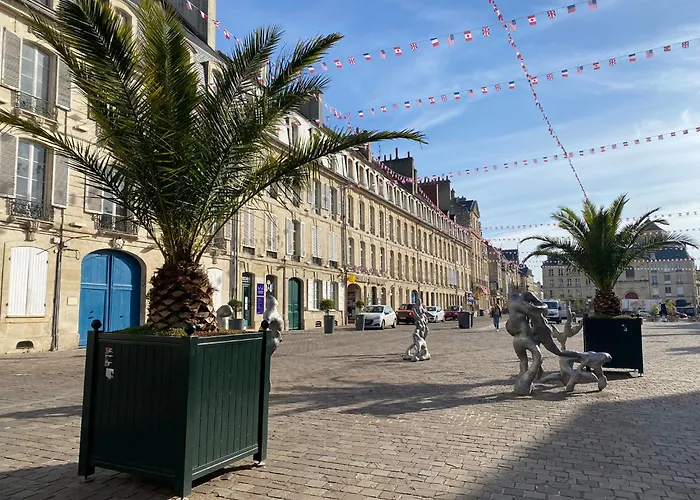 Hyper Centre, Phenix-sils Apartment